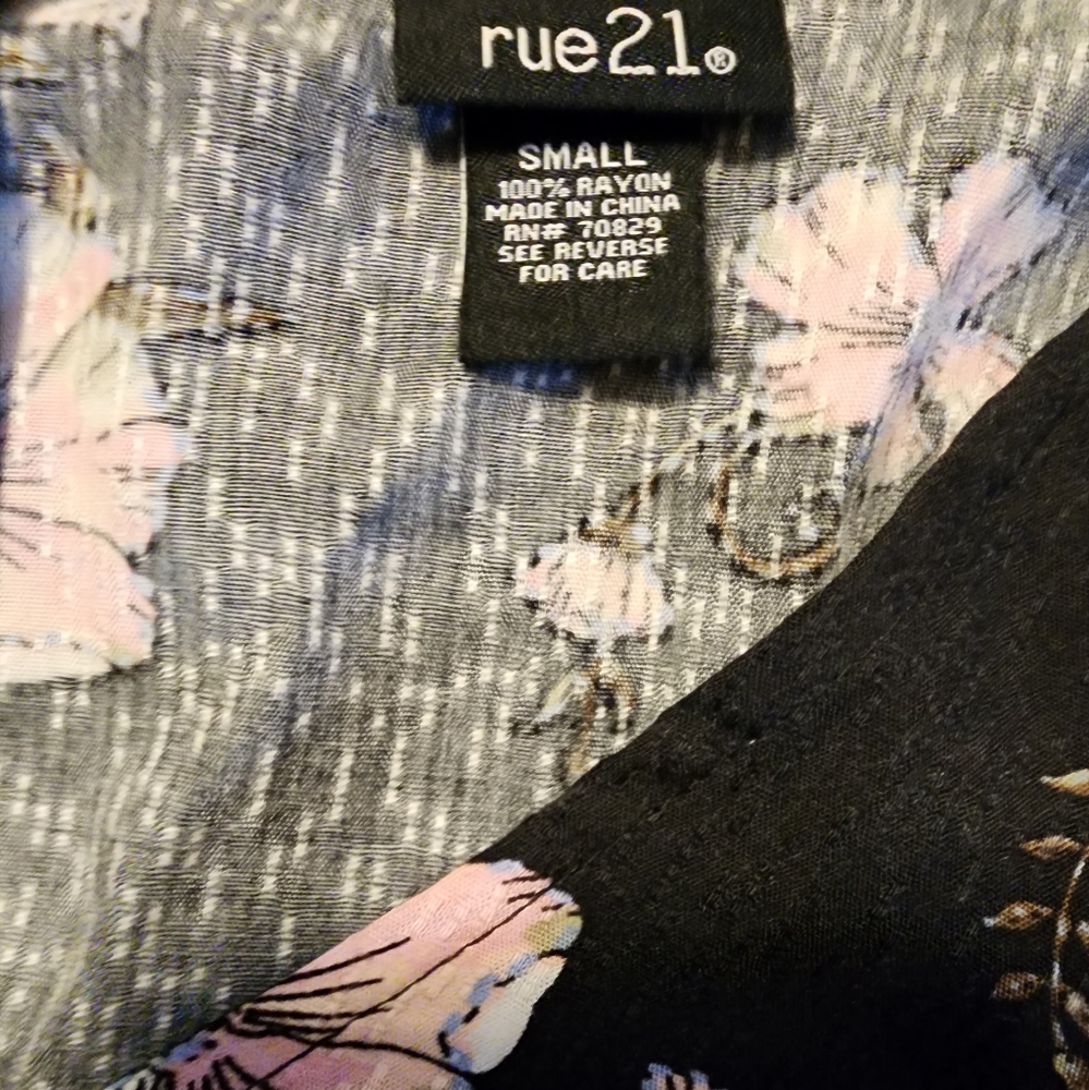 Rue 21 Floral Dress Size Small - Picture 3 of 3